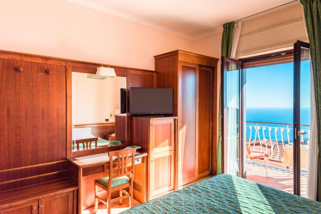 Hotel Montana SantʼAgata sui Due Golfi Exteriér fotografie